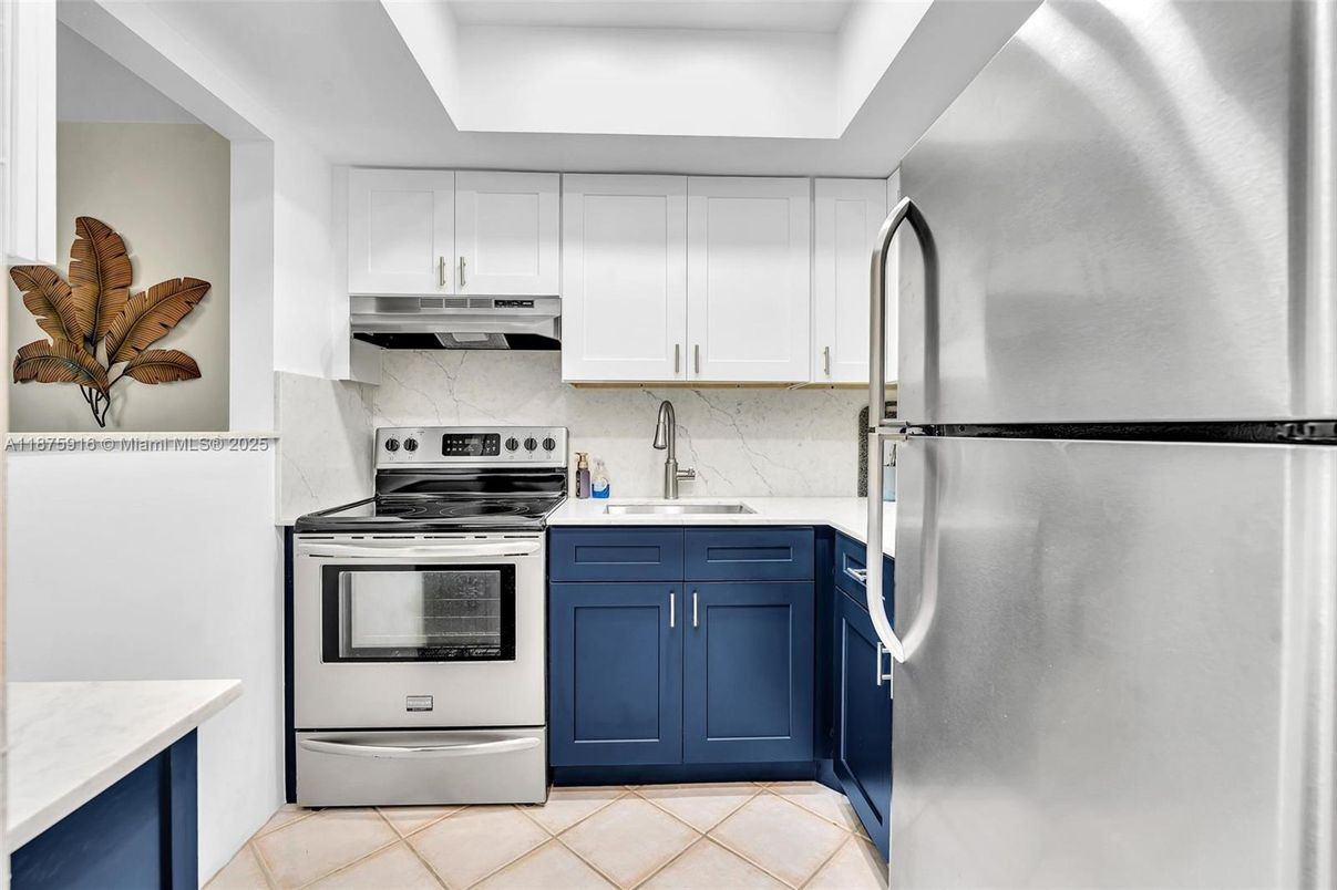 Interior, Kitchen, Stainless Steel Appliances