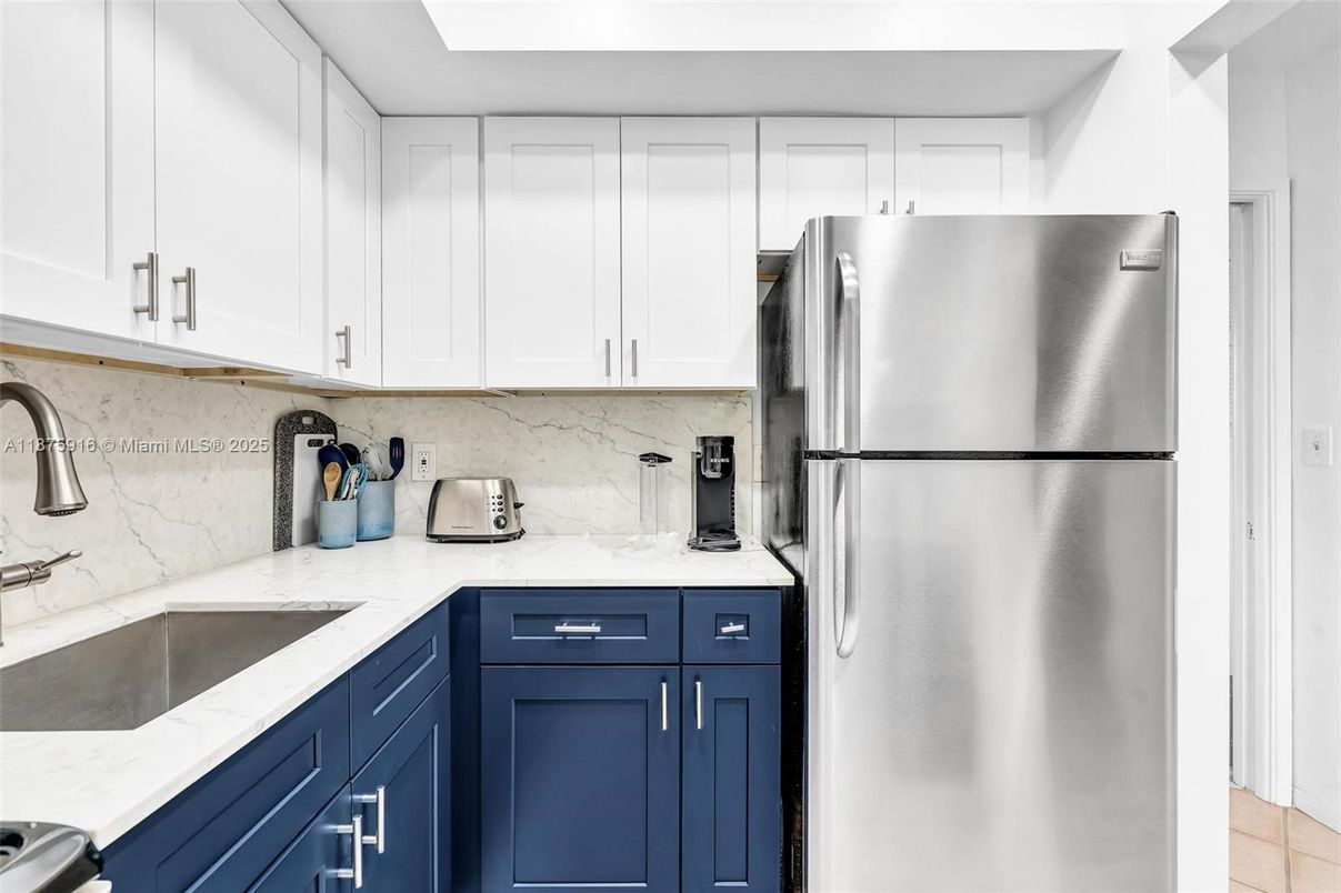 Interior, Kitchen, Stainless Steel Appliances