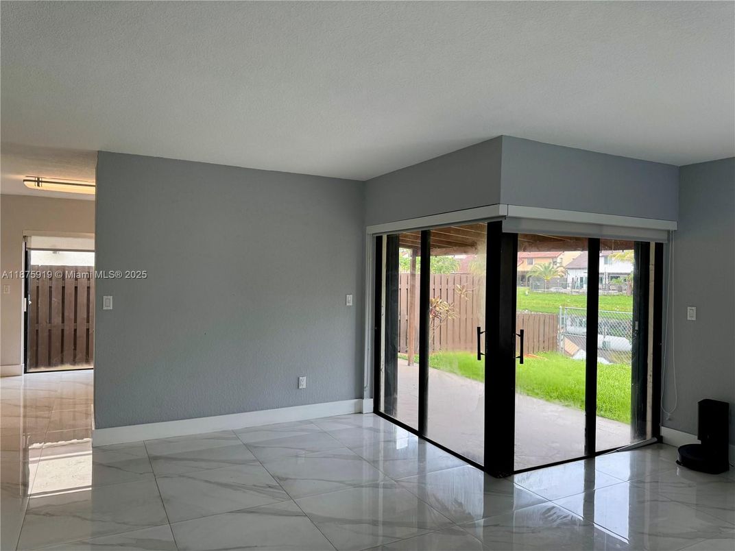 Empty room, Interior, Marble