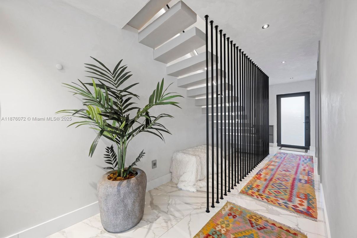 Interior, Marble, Recessed Lighting