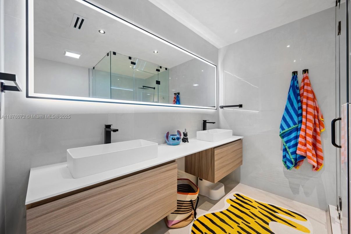 Bathroom, Dual Sink Vanities, Glass Shower, Interior, Recessed Lighting