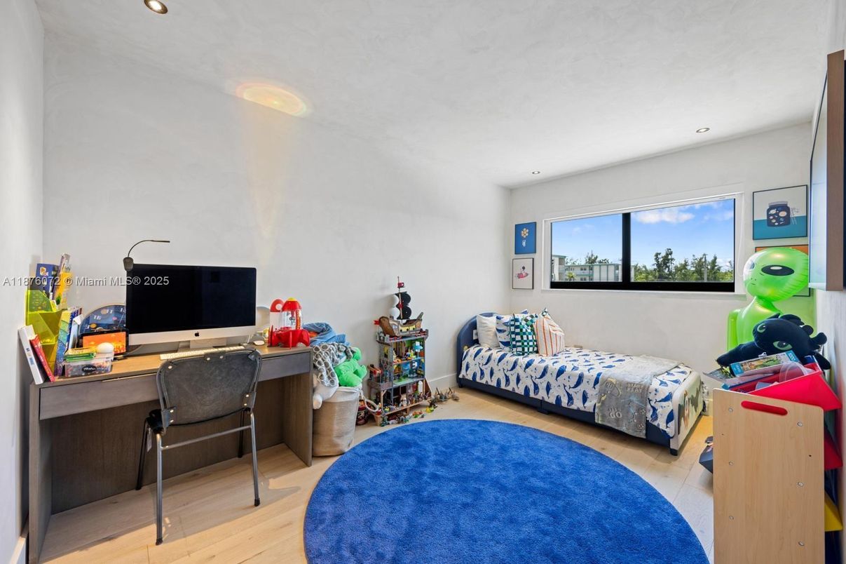 Bedroom, Home Office, Interior, Recessed Lighting, Wood Texture Flooring