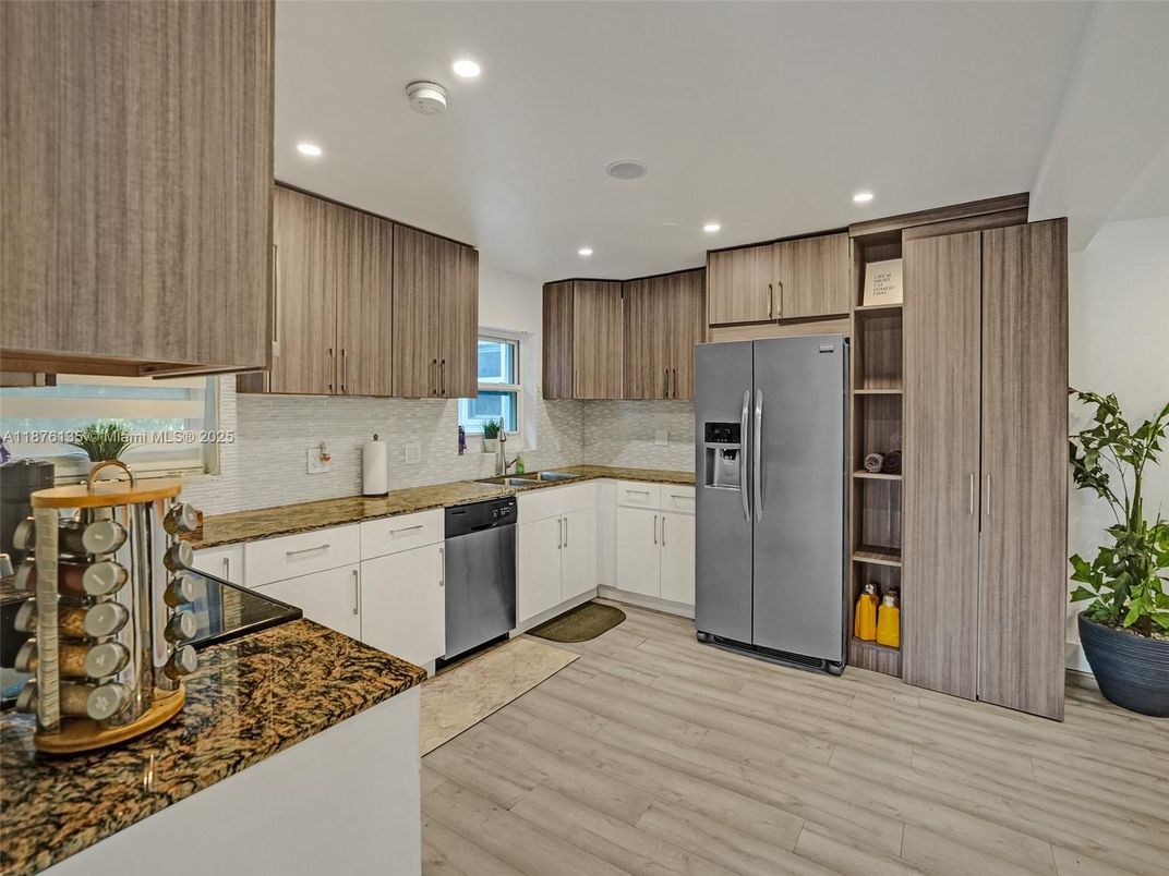 Interior, Kitchen, Recessed Lighting, Wood Texture Flooring