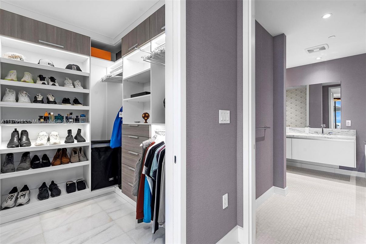 Interior, Recessed Lighting, Walk-in Closets