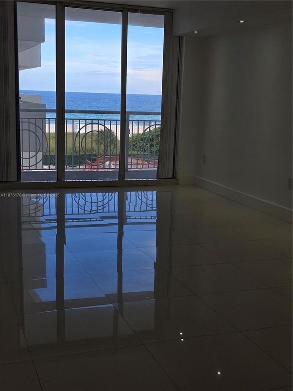 Water, Interior, Empty room, Other