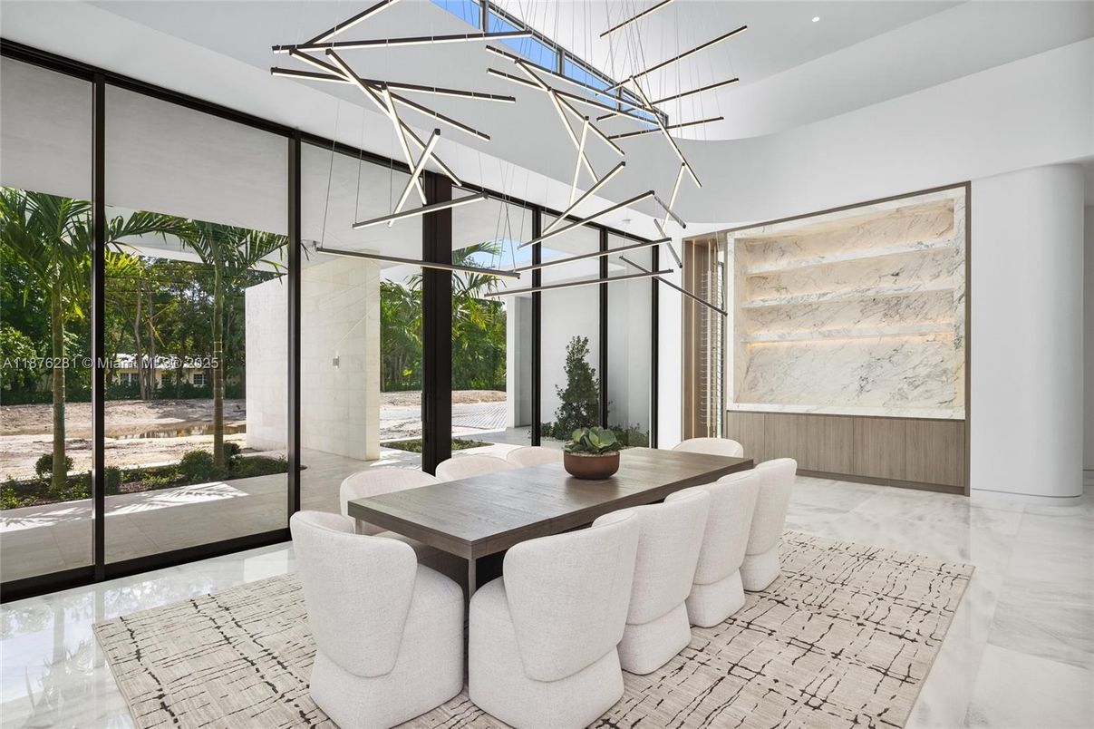 Dining room, Interior, Marble, Pendant Lights
