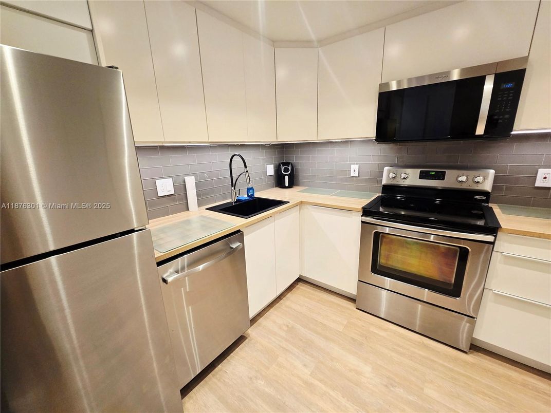 Interior, Kitchen, Stainless Steel Appliances, Wood Texture Flooring