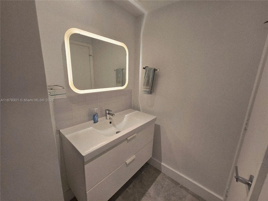 Bathroom, Interior