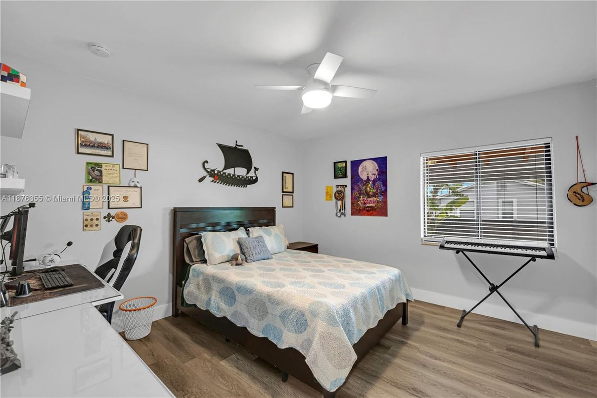 Bedroom, Home Office, Interior, Wood Texture Flooring