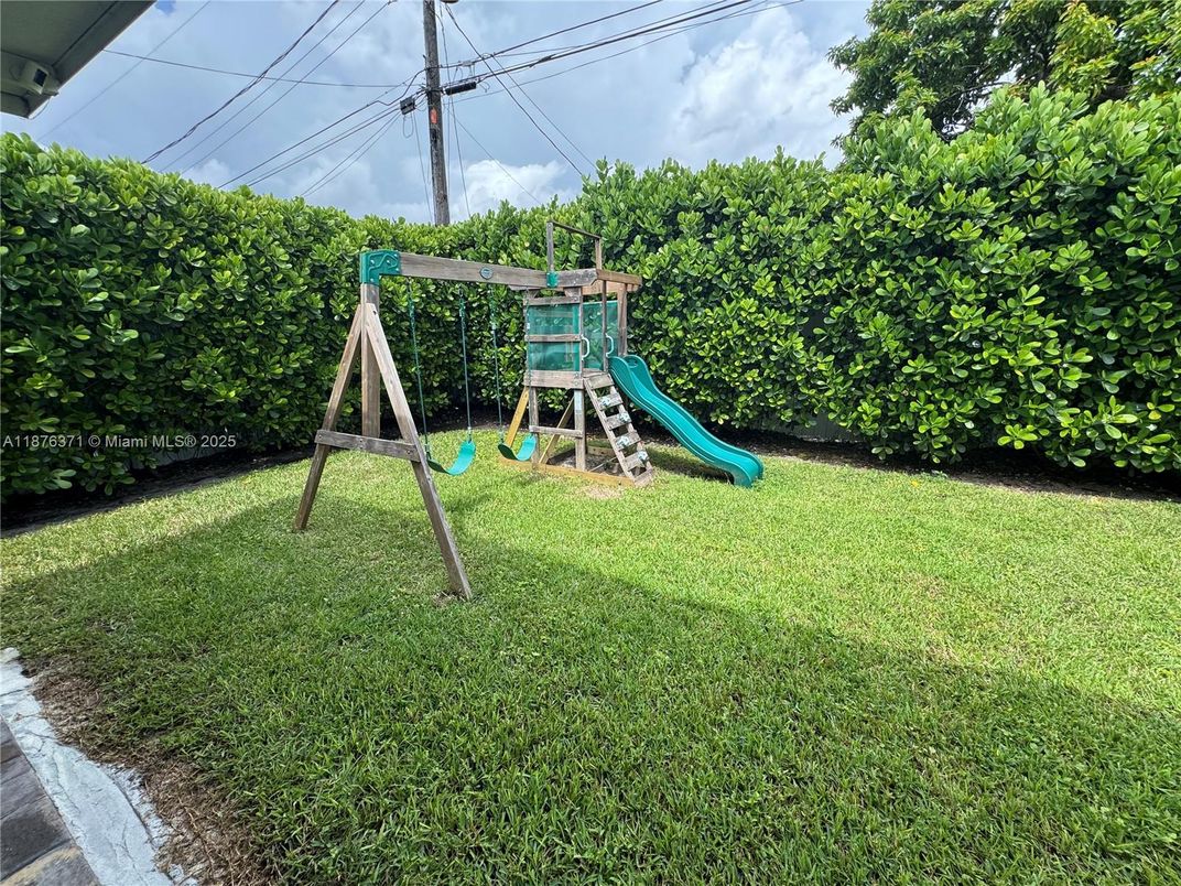 Backyard, Exterior, Playground