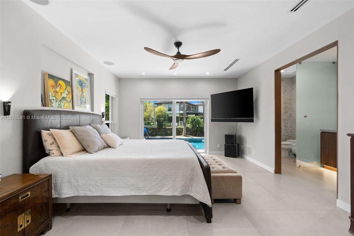 Bedroom, Interior, Recessed Lighting