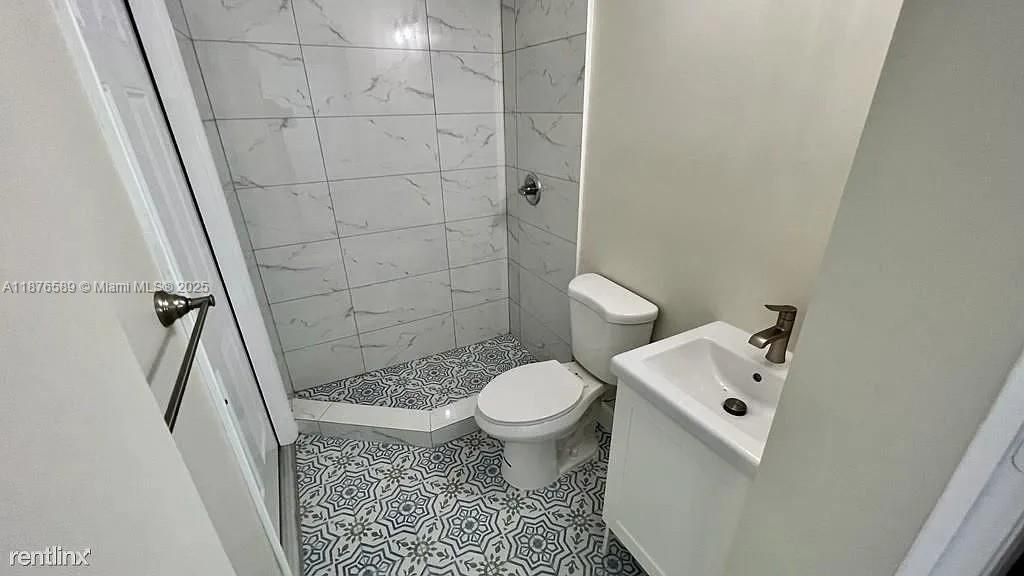 Bathroom, Interior, Marble Walls