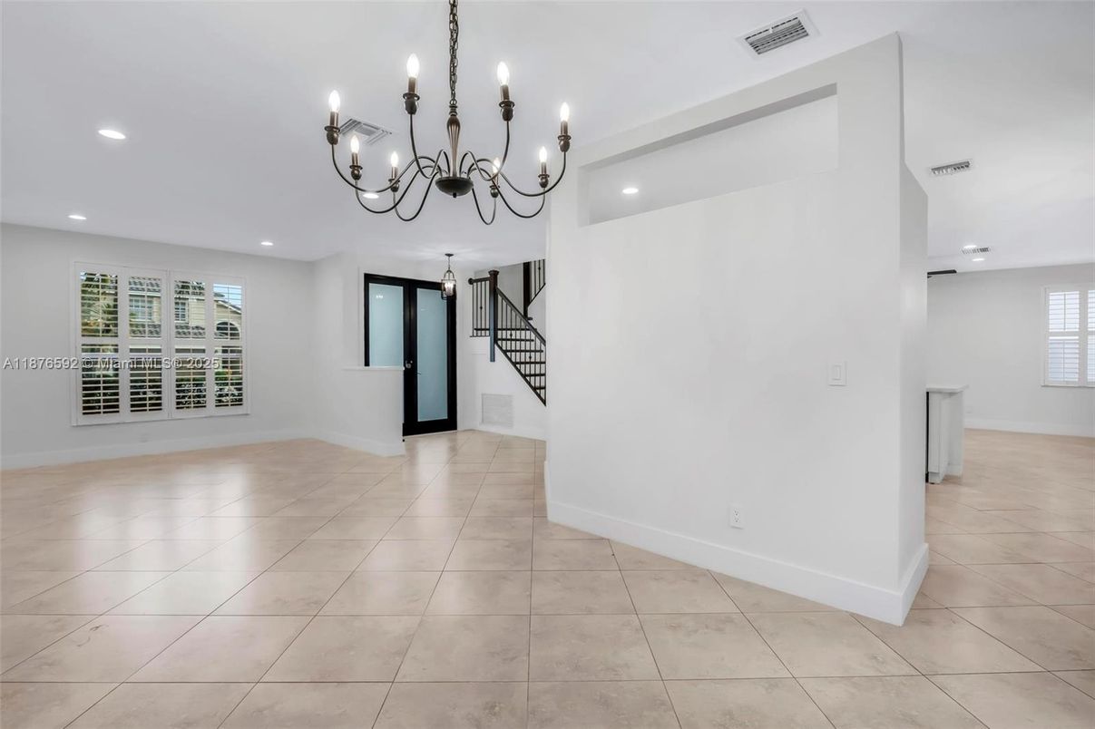 Chandelier, Empty room, Interior, Recessed Lighting