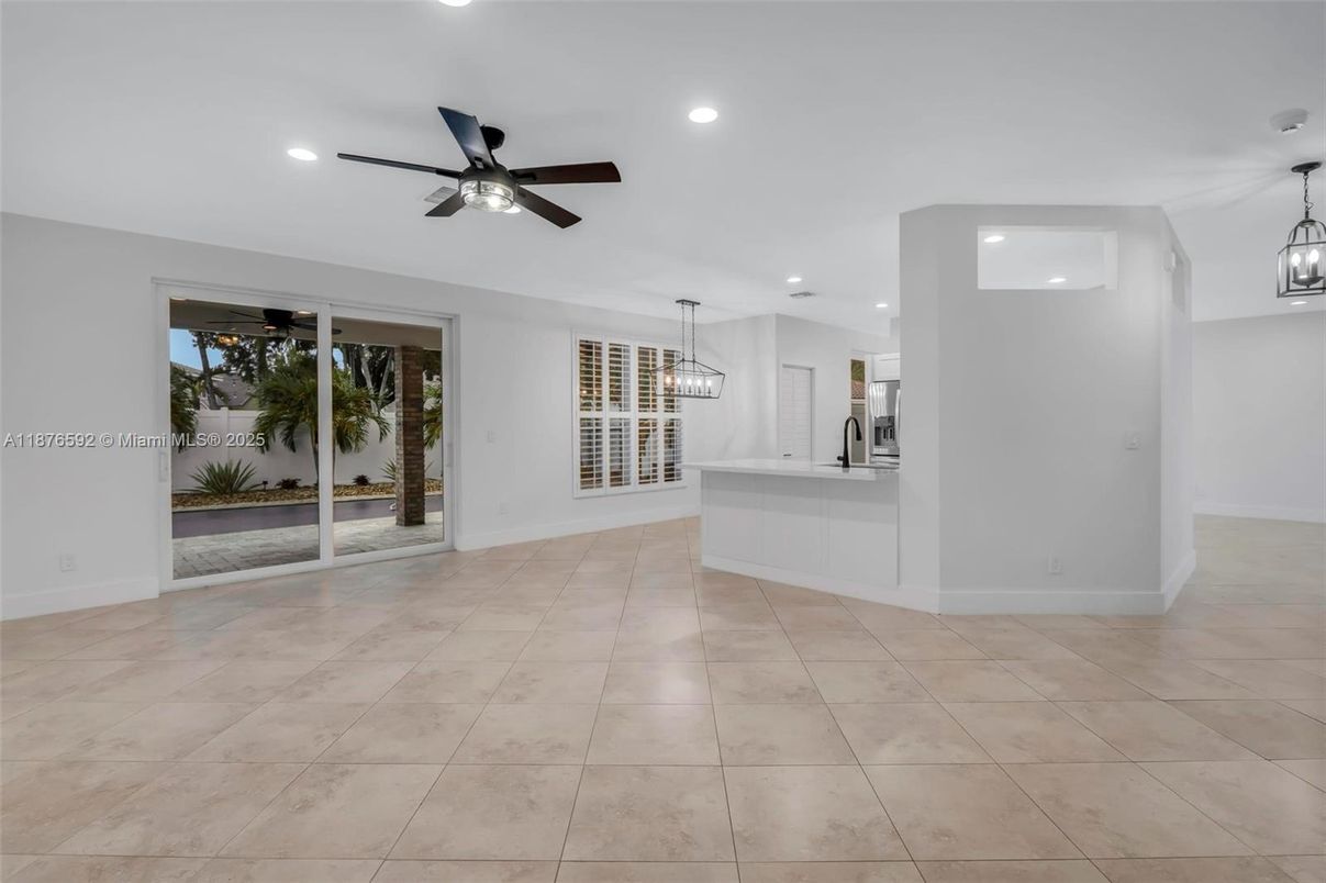 Empty room, Interior, Kitchen, Pendant Lights, Recessed Lighting
