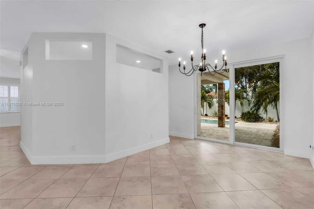 Chandelier, Empty room, Interior, Recessed Lighting