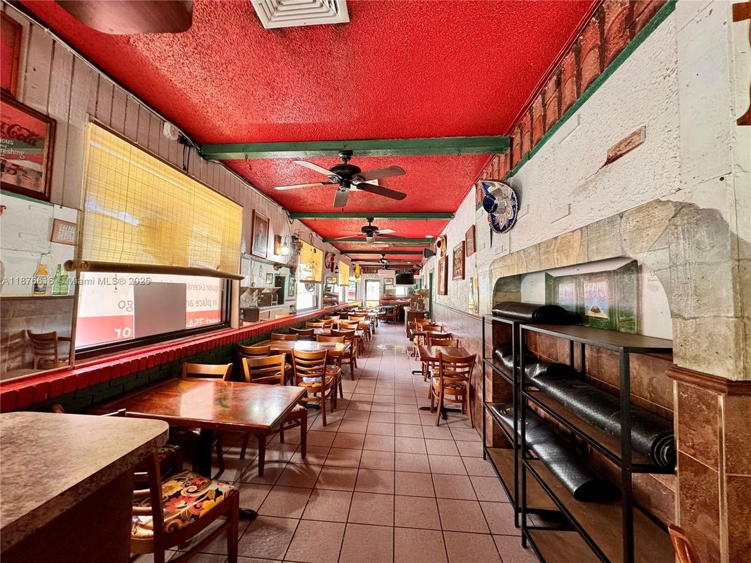 Dining room, Interior