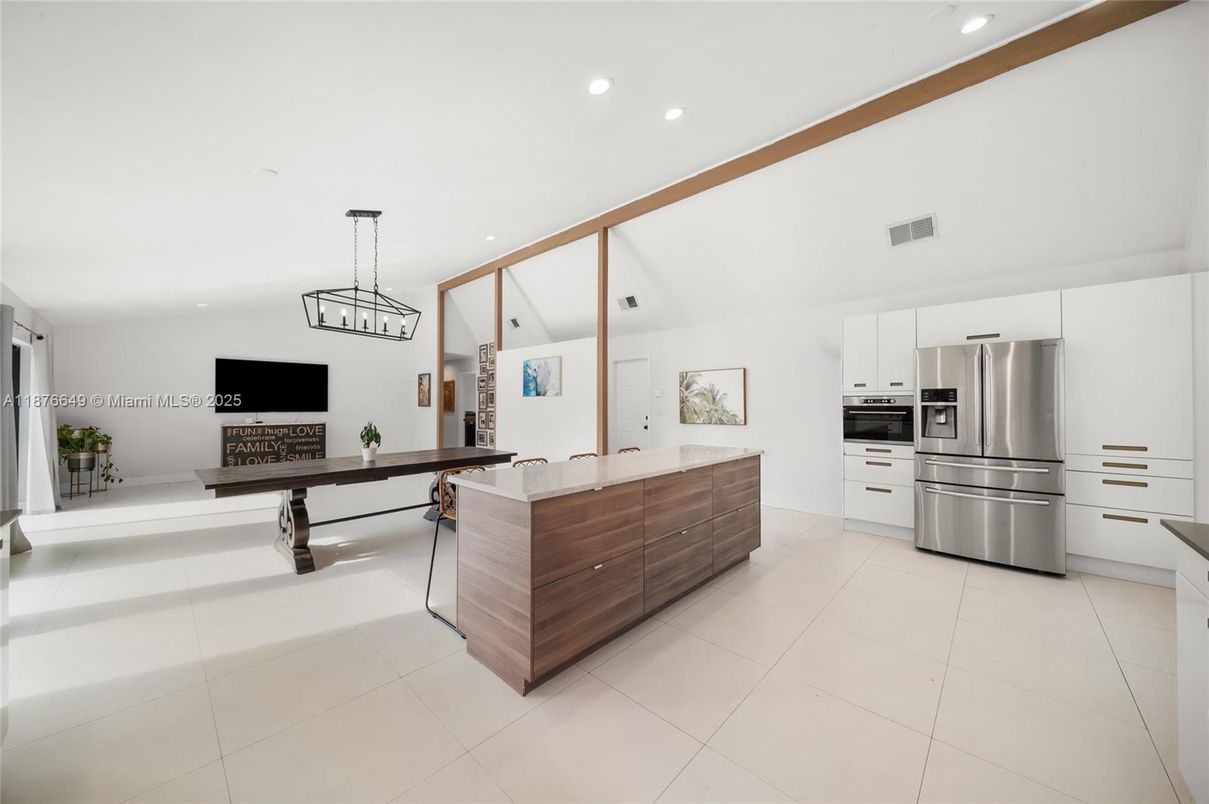 Interior, Kitchen, Pendant Lights, Recessed Lighting, Stainless Steel Appliances