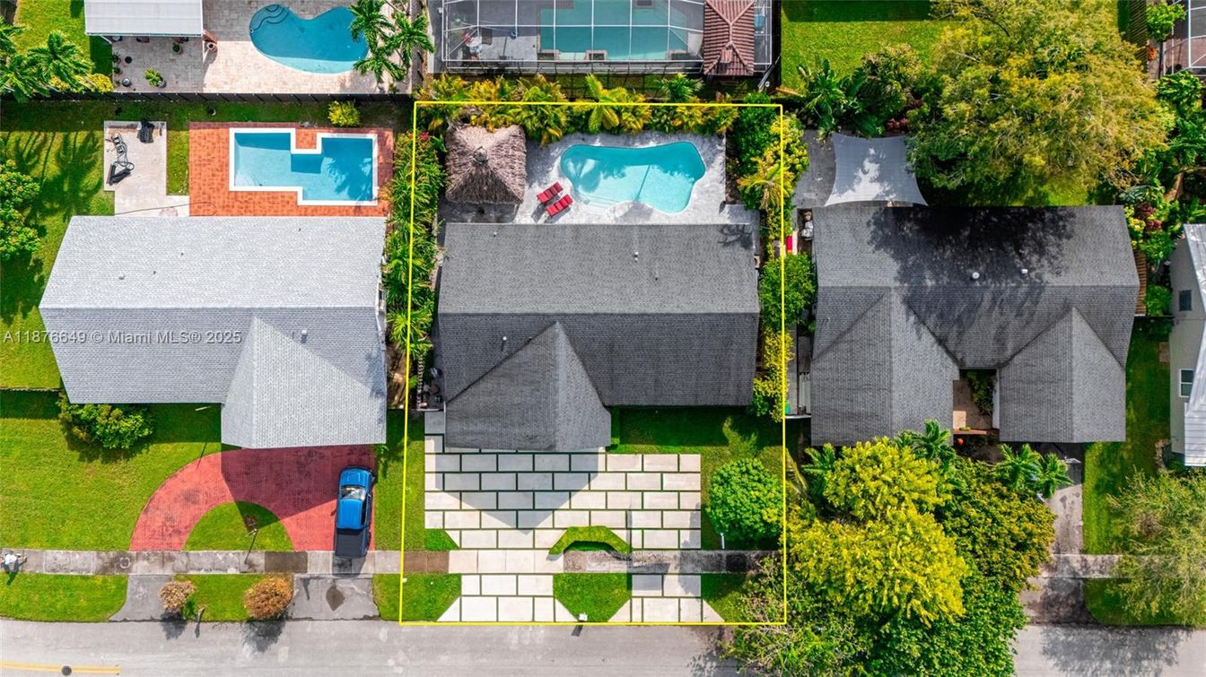 Exterior, Drone