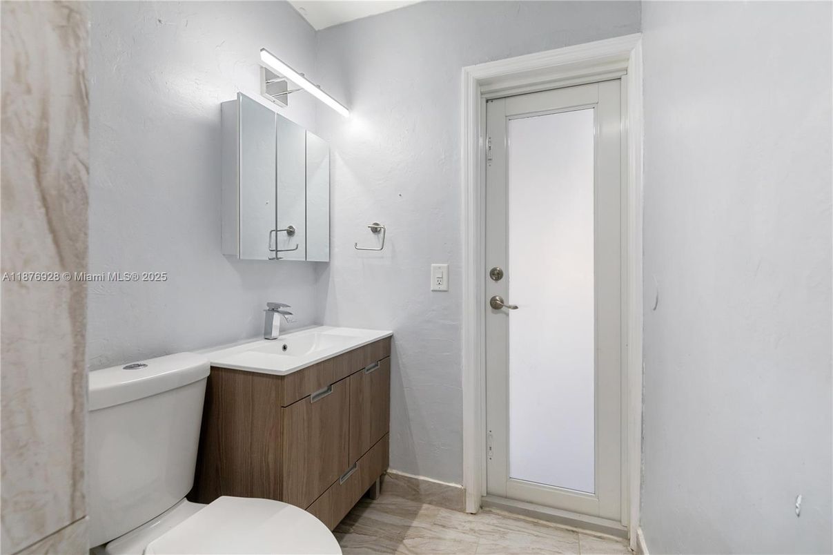 Bathroom, Interior