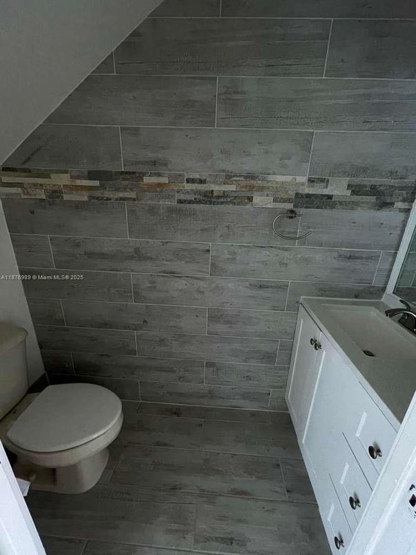 Bathroom, Interior, Wood Texture Flooring, Wooden Walls