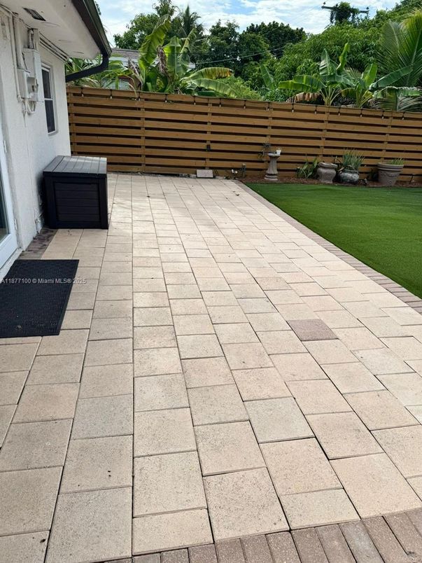 Backyard, Exterior