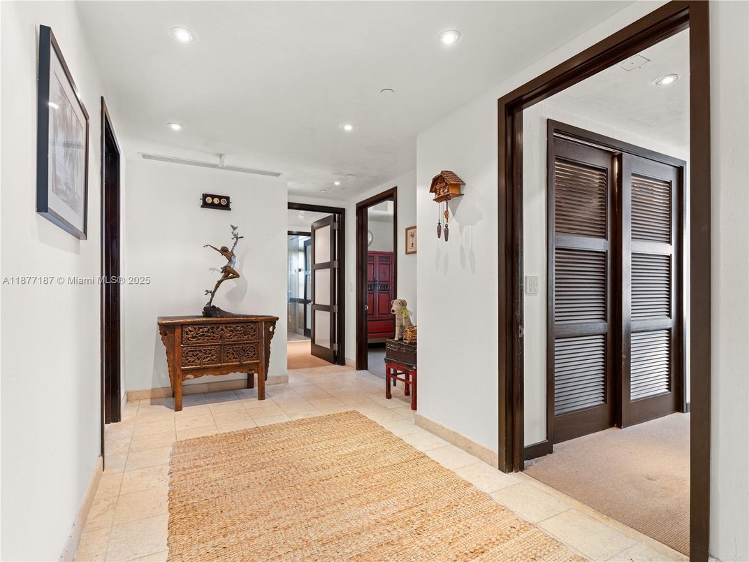 Interior, Recessed Lighting