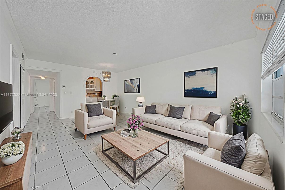 Interior, Living room, Pendant Lights