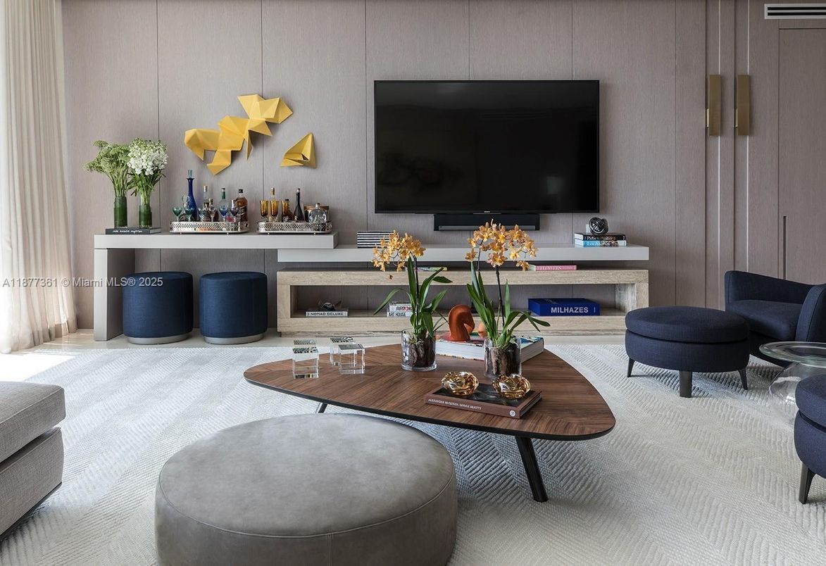 Fireplace, Interior, Living room