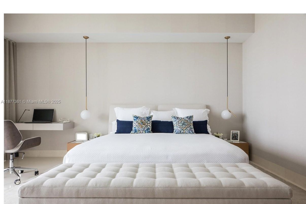 Bedroom, Interior, Pendant Lights