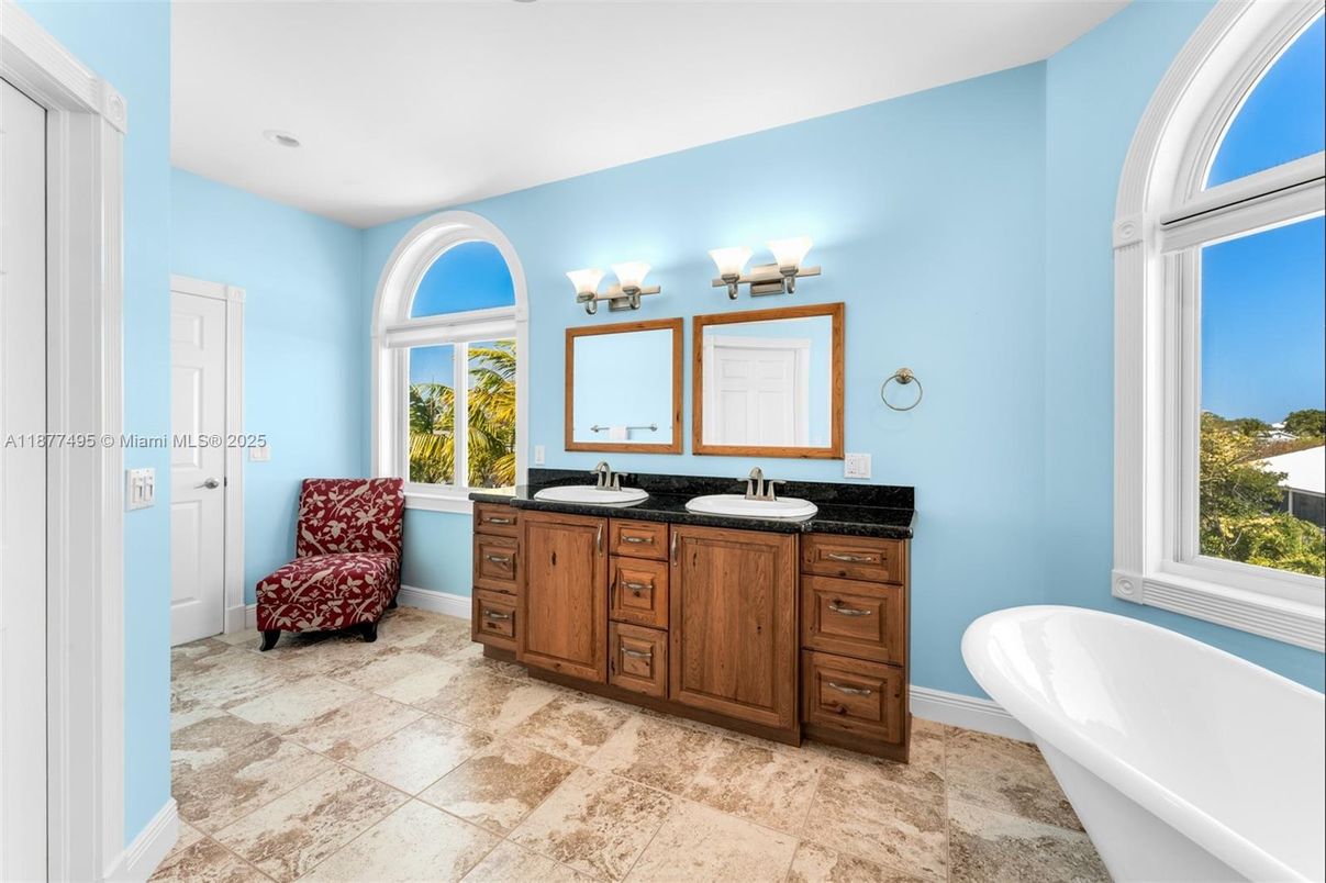 Bathroom, Dual Sink Vanities, Free Standing Baths, Interior, Recessed Lighting
