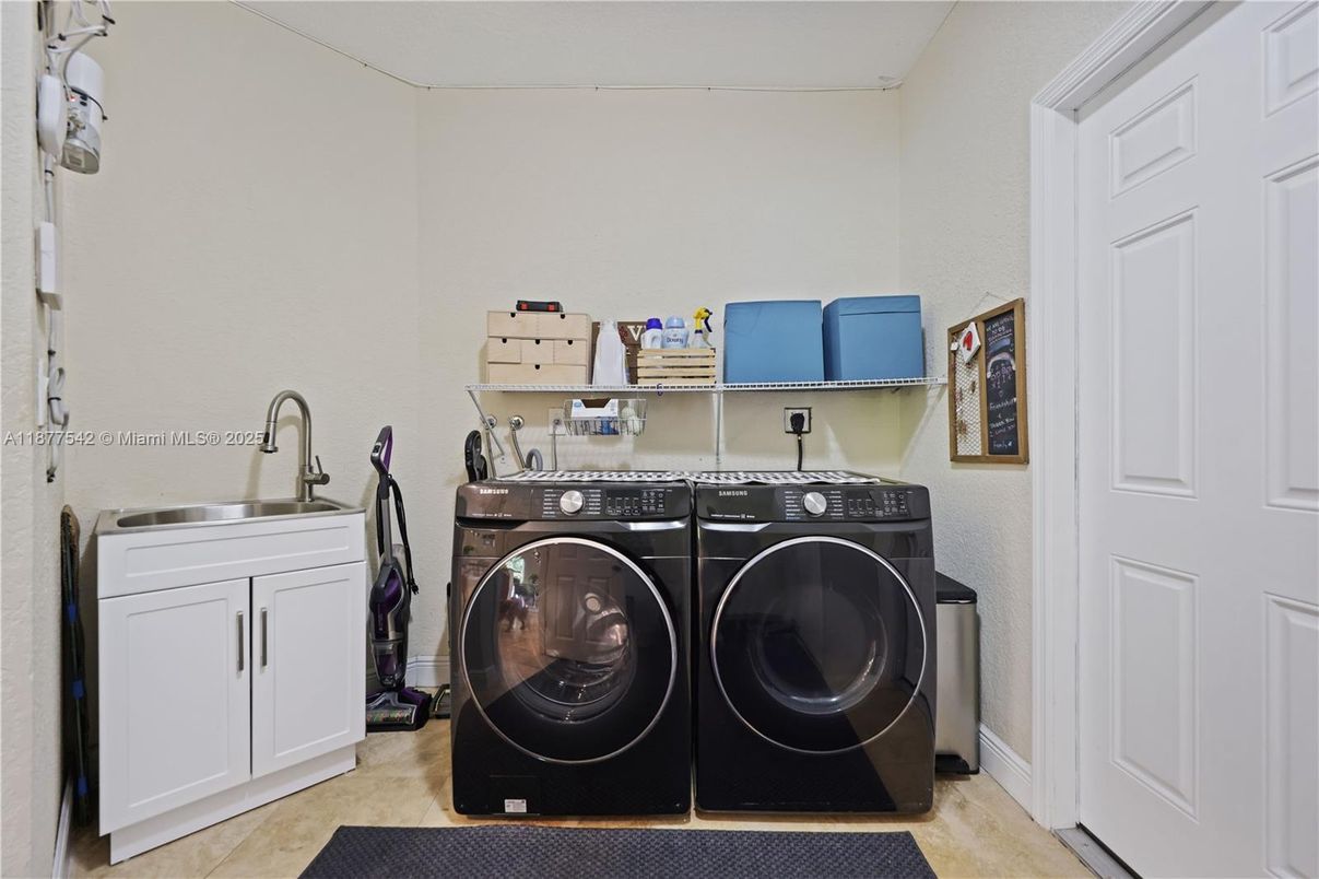 Interior, Washer