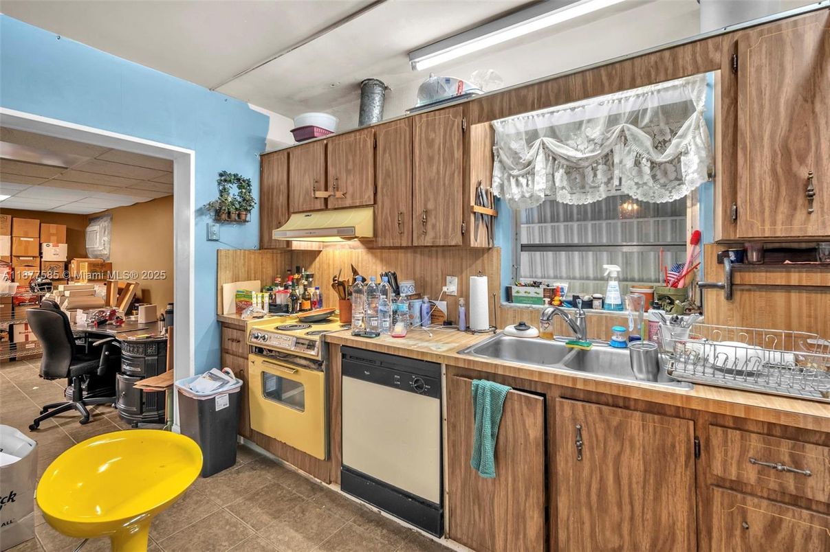 Interior, Kitchen