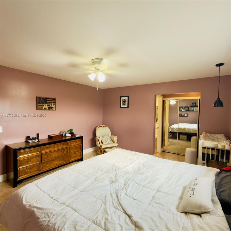 Bedroom, Interior, Pendant Lights