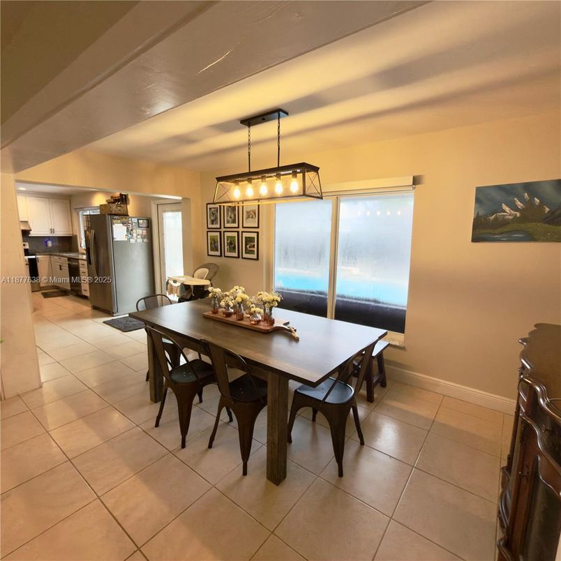 Dining room, Interior, Pendant Lights