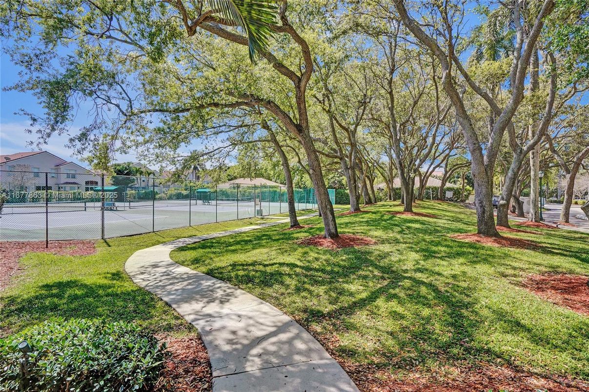Exterior, Tennis Courts