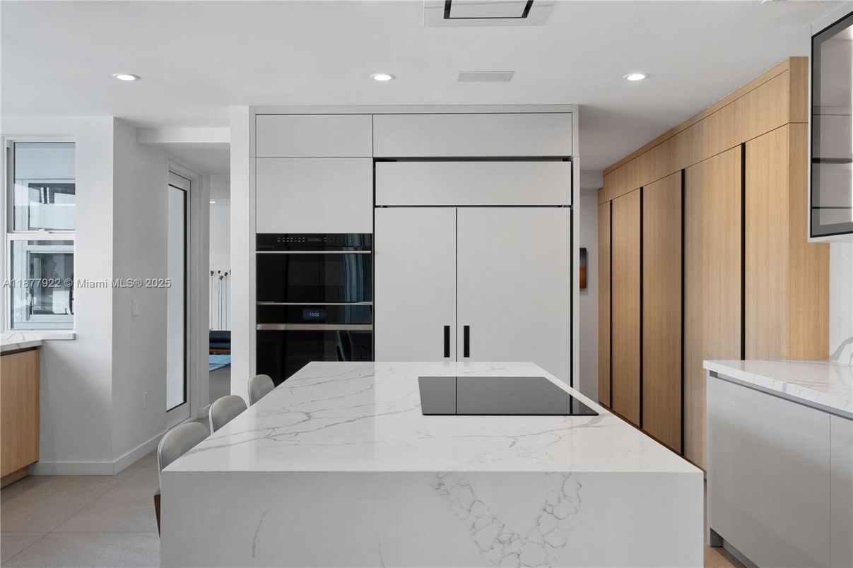 Interior, Kitchen, Recessed Lighting