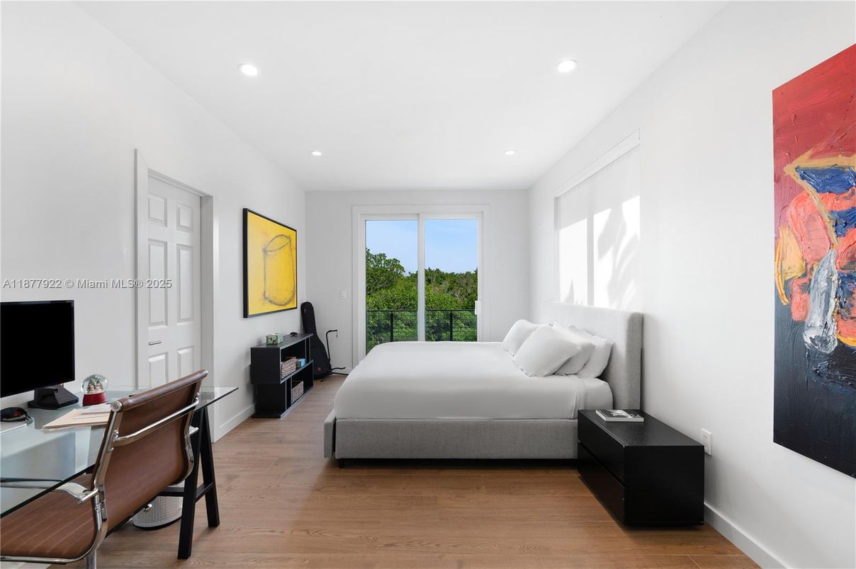 Bedroom, Home Office, Interior, Recessed Lighting, Wood Texture Flooring