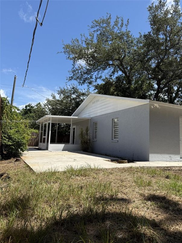 Backyard, Exterior