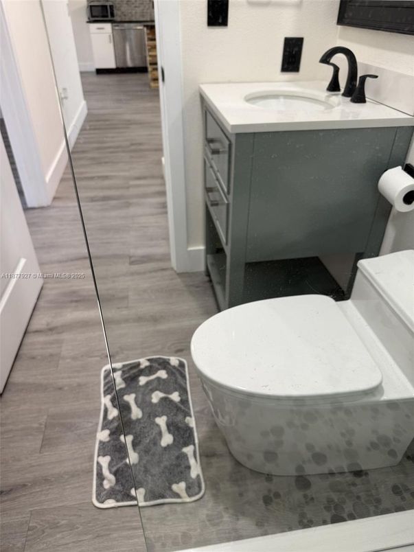 Bathroom, Free Standing Baths, Interior, Wood Texture Flooring