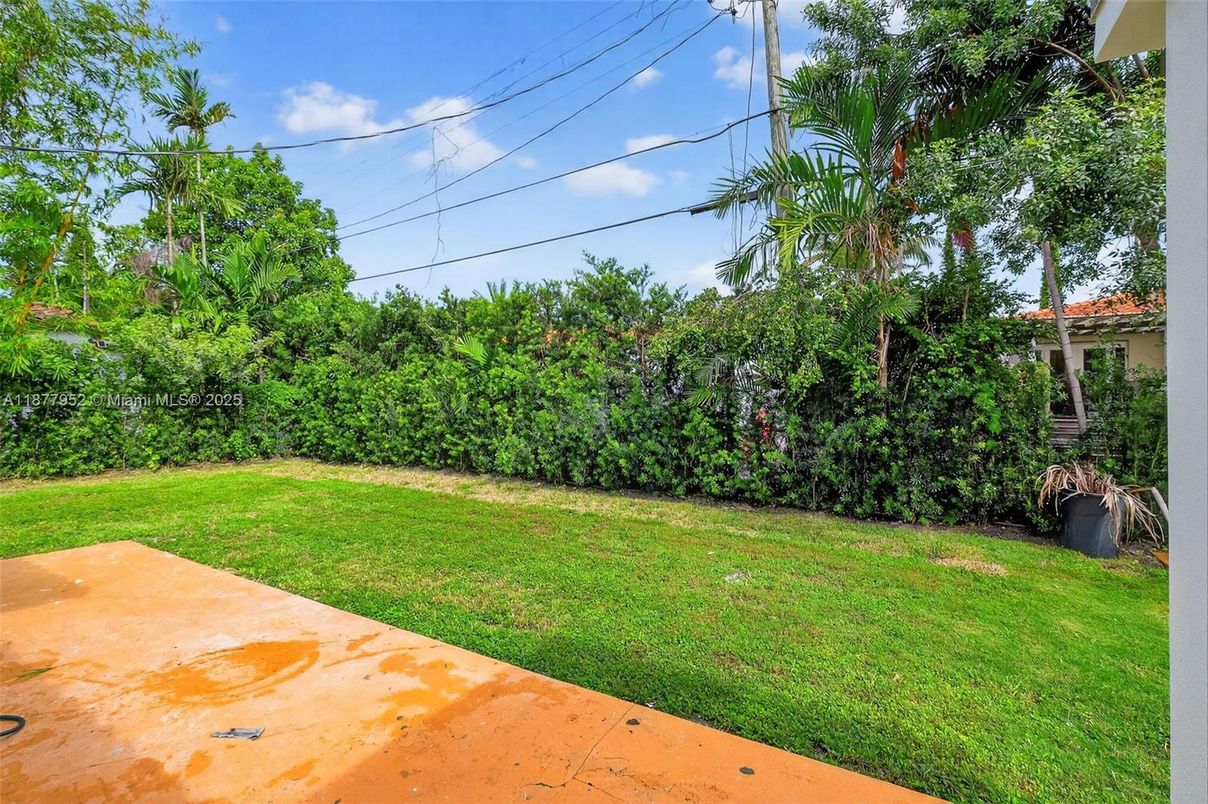 Backyard, Exterior