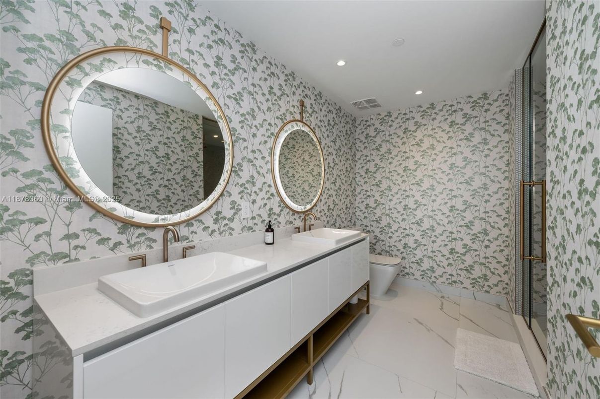 Bathroom, Dual Sink Vanities, Interior, Marble, Recessed Lighting
