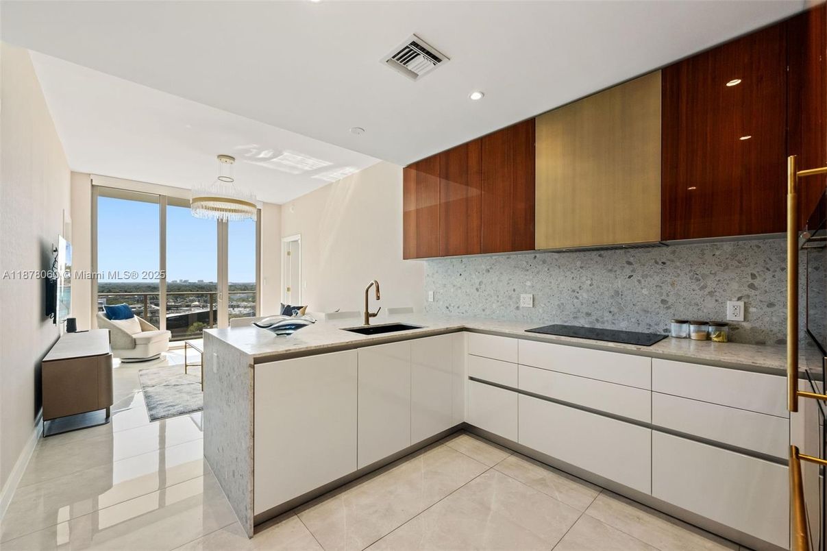 Chandelier, Interior, Kitchen, Recessed Lighting, Water