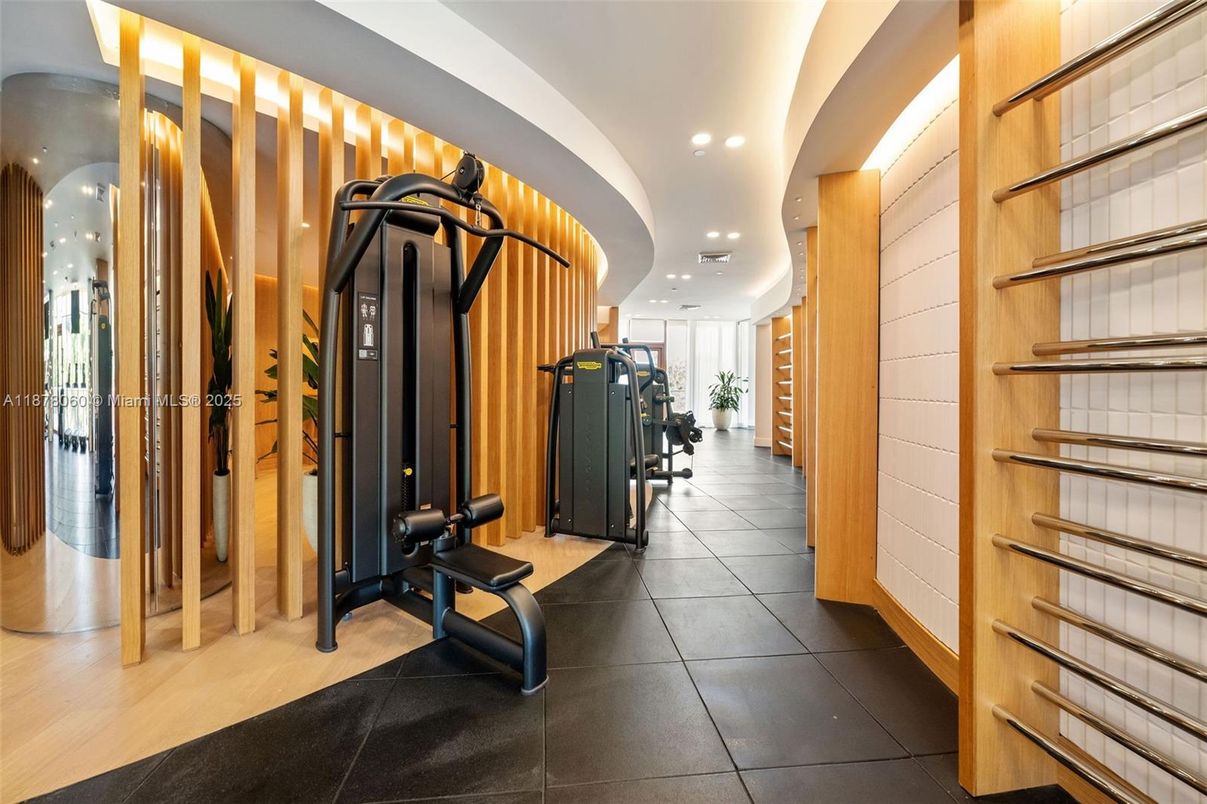 Fitness Equipment, Interior, Recessed Lighting