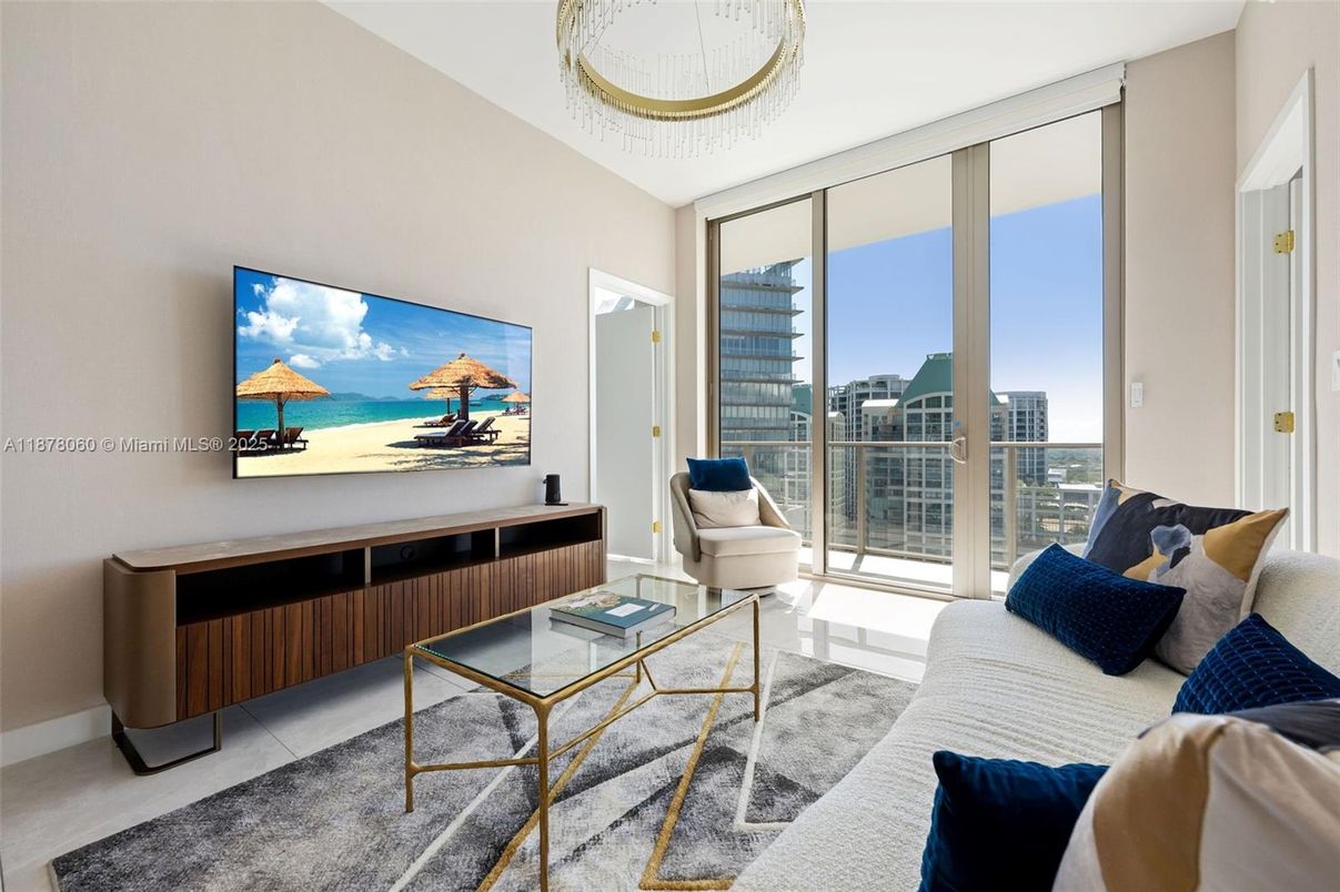 Interior, Living room, Water