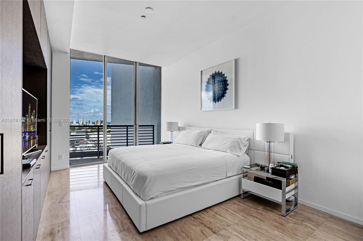 Bedroom, Interior, Water, Wood Texture Flooring