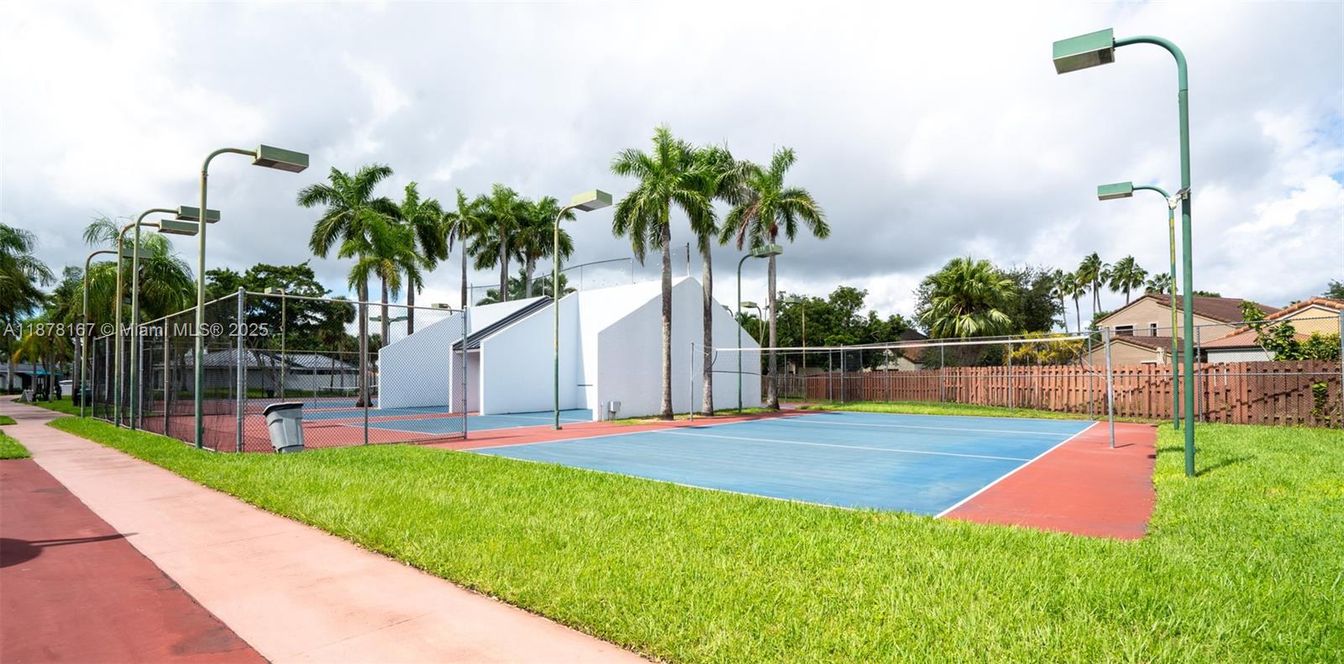 Exterior, Tennis Courts
