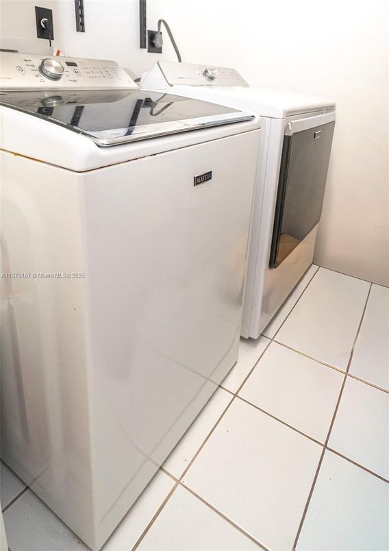 Interior, Washer