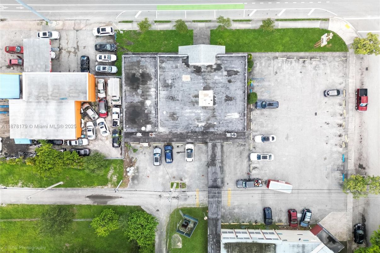 Exterior, Drone