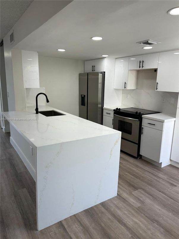 Interior, Kitchen, Marble Walls, Recessed Lighting, Wood Texture Flooring