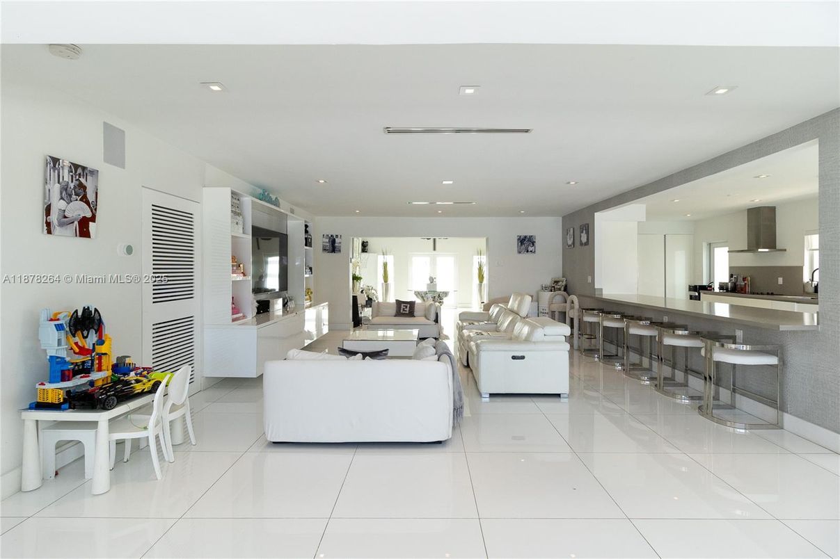 Interior, Kitchen, Living room, Recessed Lighting